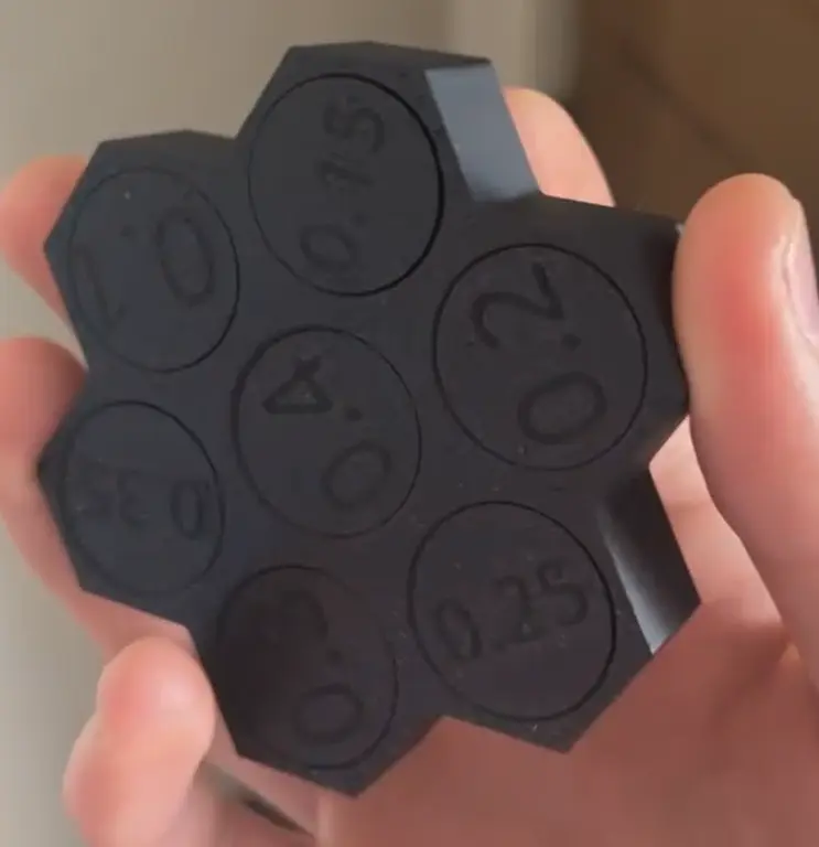 Additively manufactured clearance-test coupon